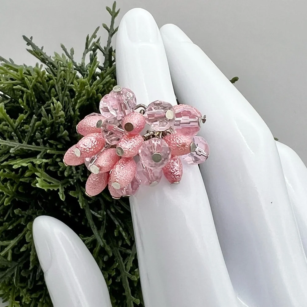 BEADED CLUSTER RING - Picture 7 of 7